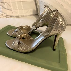 Women’s dressy sandal